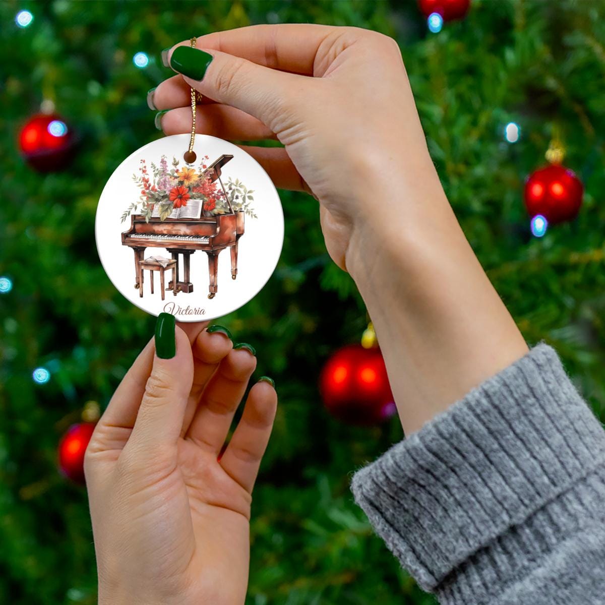 Personalized Grand Piano Ornament – Custom Name Ceramic Christmas Tree Decoration, Gift for Pianist, Music Student, or Piano Teacher